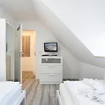 Albatros Og Apartment *